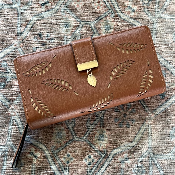 Vagabond Goods Wallet. NWOT. - Picture 1 of 4